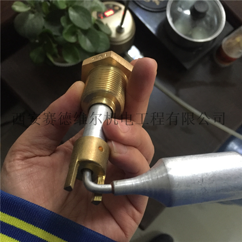 1616510800阿特拉斯空压机油位计