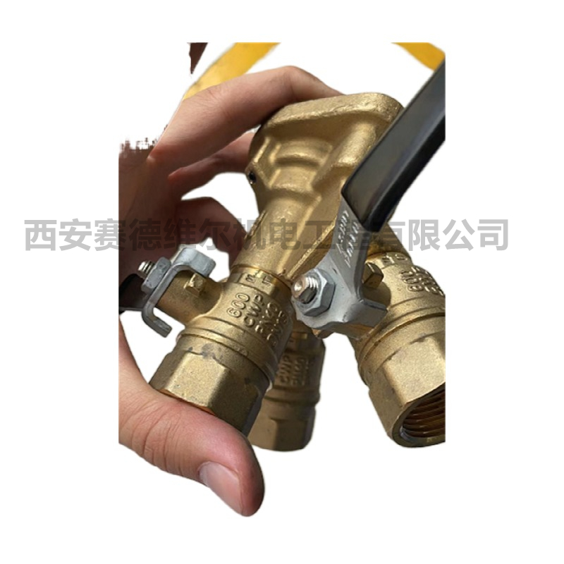 1615947481改1626857391阿特拉斯空压机三通排气阀